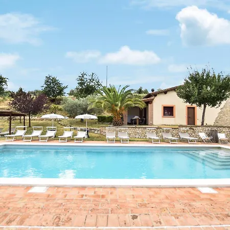 Fantastisches Haus Mit 3 Schlafzimmern In Ferienhaus Marcellano